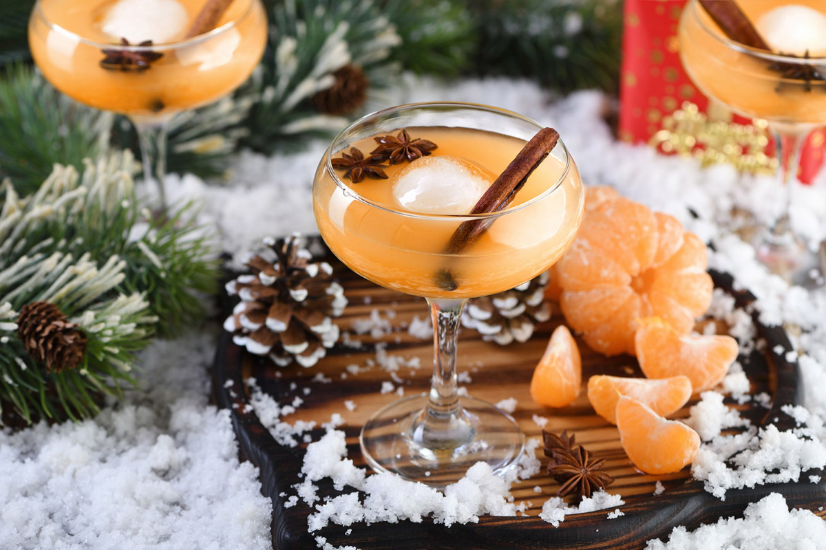 Wintercocktails und Glühweinbar bei einem Event
